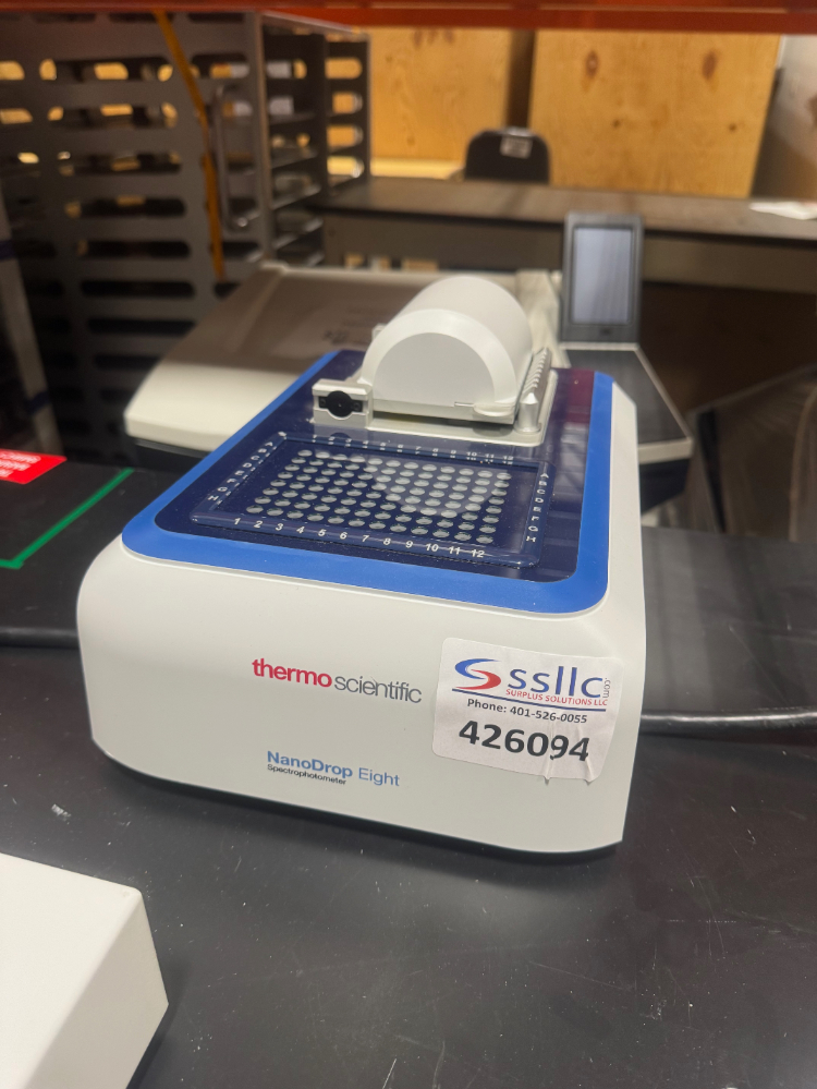 Image of Thermo NanoDrop Eight UV/Vis Spectrophotometer
